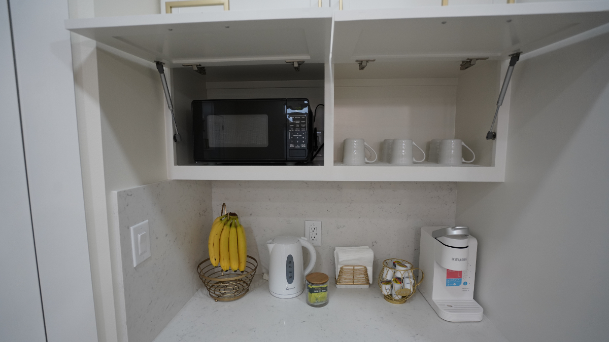 Brand-New 2BR-2.5BA Apartment / Easy Expressway Access / AVAILABLE DEC. 1st - Photo 4