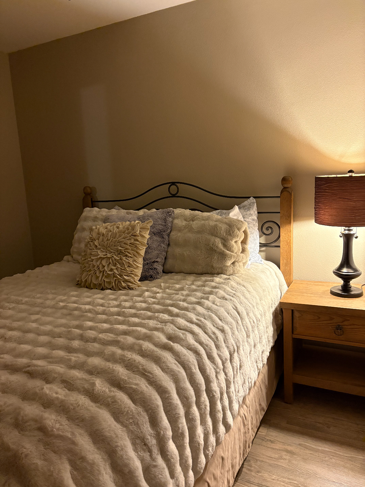Renovated Single-Story Home with Furnished Bedrooms, Outdoor Entertaining Space, and Easy Light Rail - Photo 7