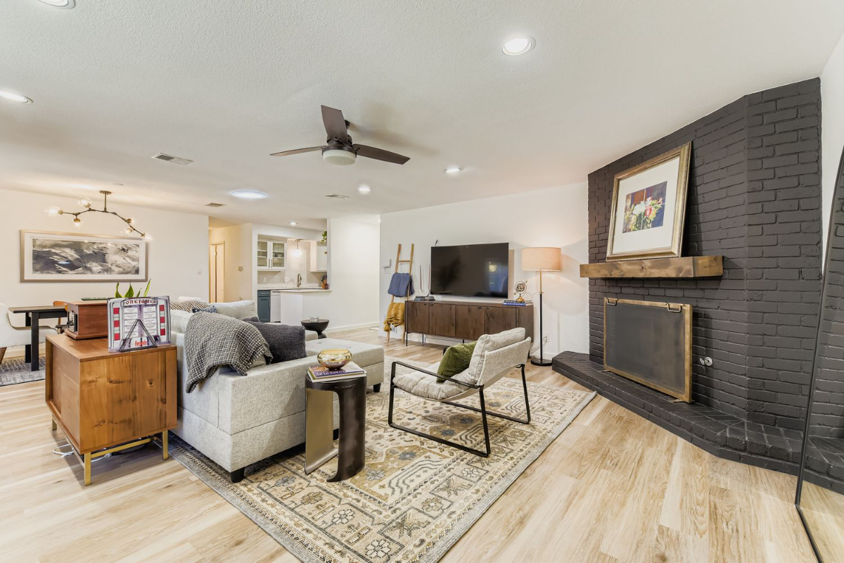 TCH - 3bd/2.5ba home in Austin w/ Workspace - Photo 5