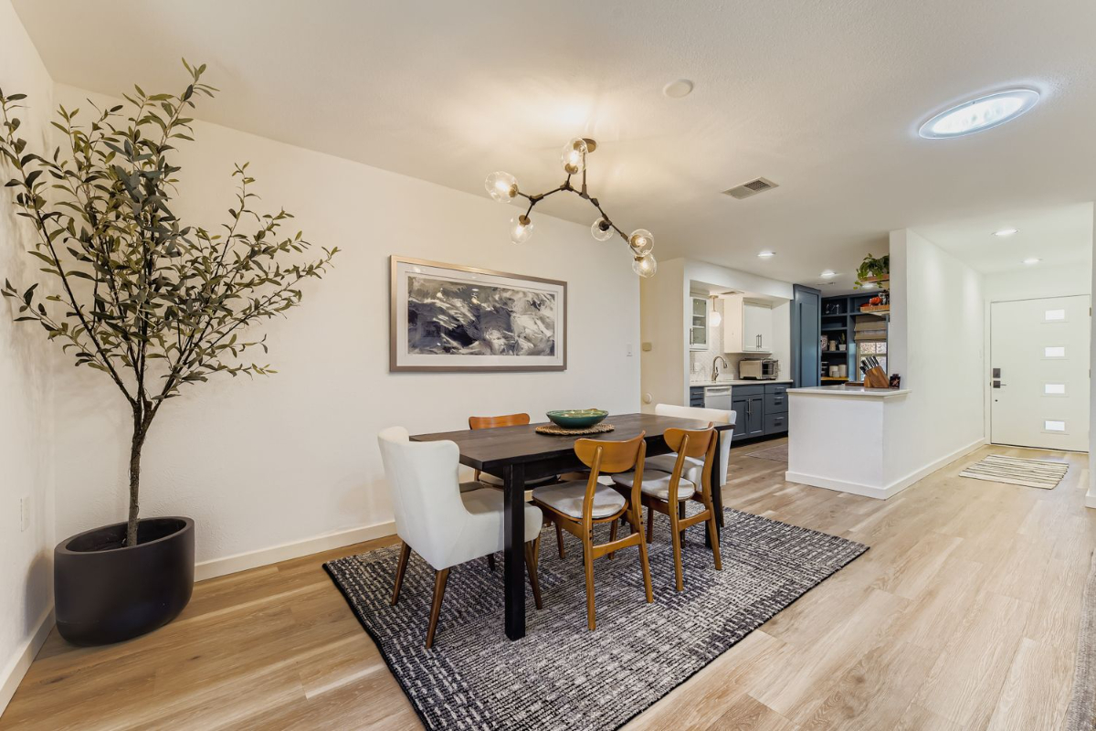 TCH - 3bd/2.5ba home in Austin w/ Workspace - Photo 8