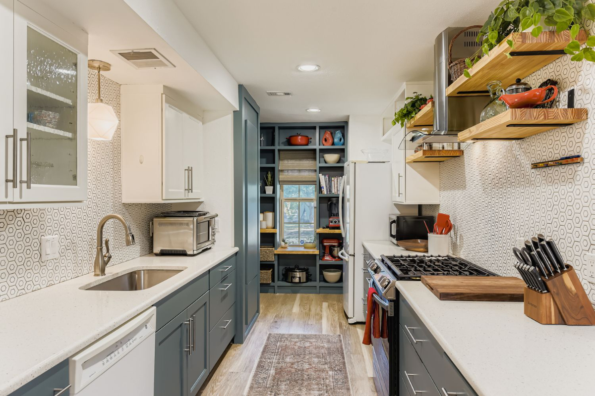 TCH - 3bd/2.5ba home in Austin w/ Workspace - Photo 12