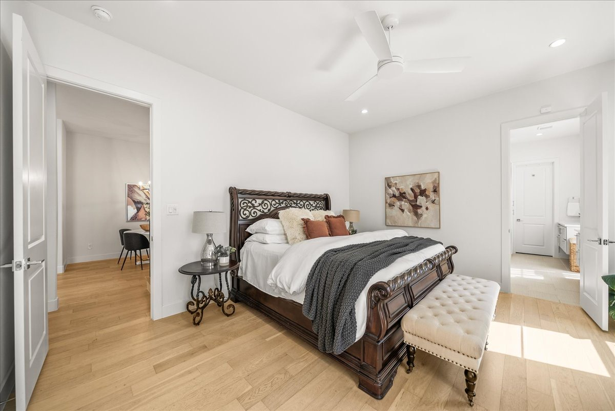 TCH-Comfy 3bd/3.5ba home in Arlington w/ Workspace - Photo 12