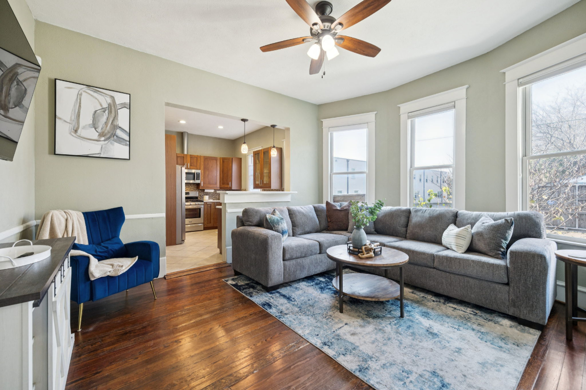 TCH - Cozy 3bd/2ba home in Dallas w/ Workspace - Photo 2