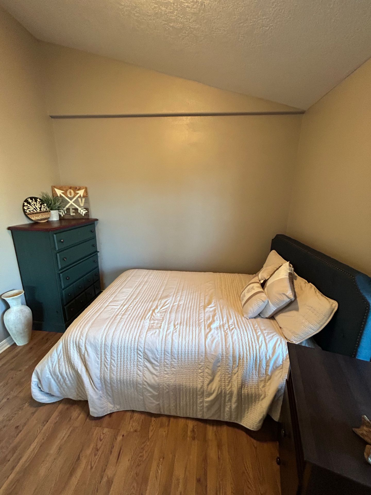 Short term Furnished Home - Photo 6