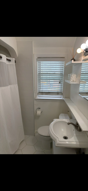 Fully Furnished 4BR / 2BA Brick Home with Parking  Michigan Park  Brookland - Photo 8