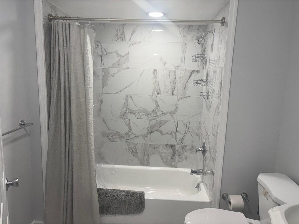 Inviting Home Offering Private Room with Convenient Access to Major Hospitals - Photo 5