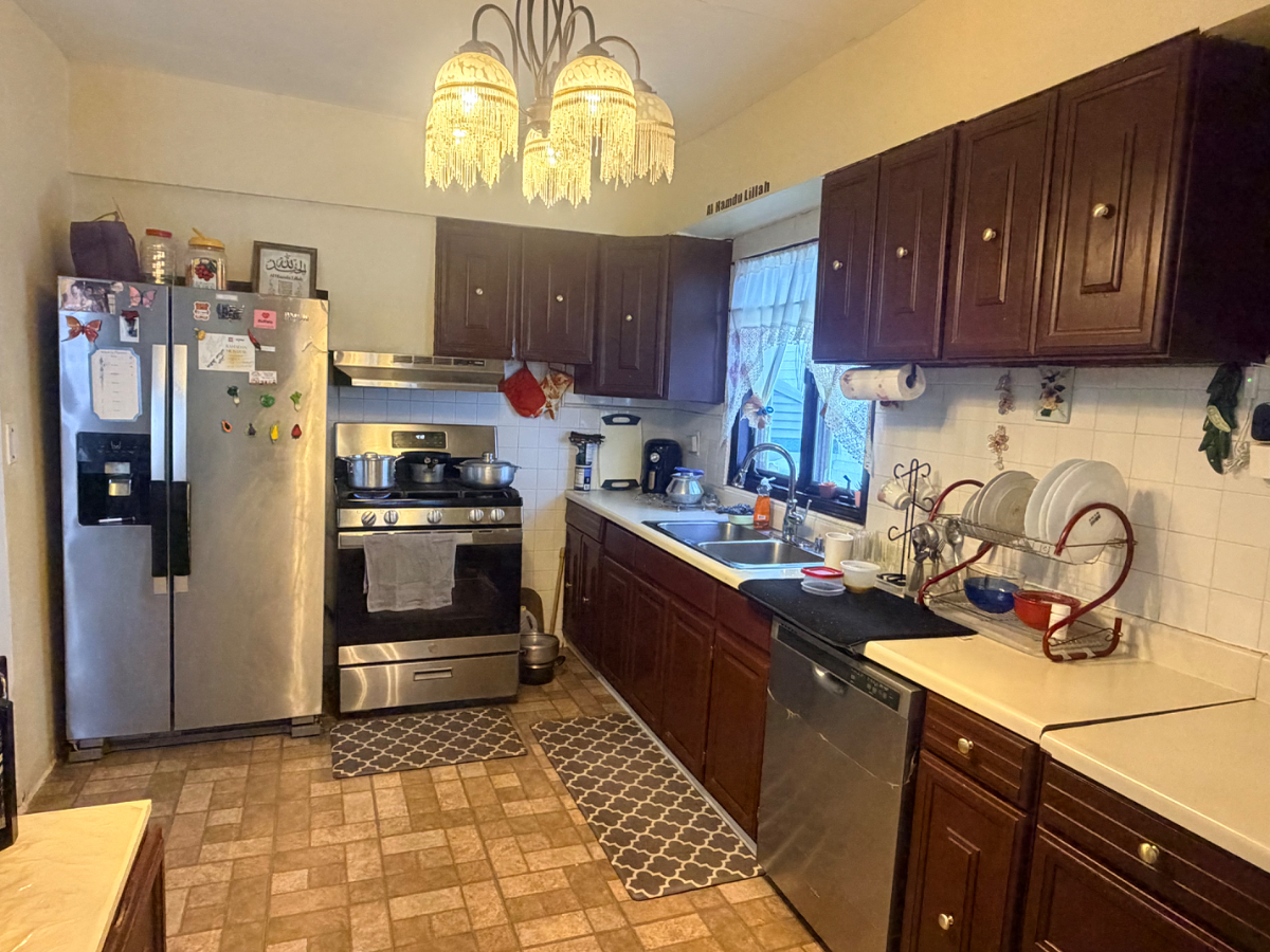 BEAUTIFUL COZY ROOM PLUS OFFICE NEAR MAJOR HOSPITALS AND INSTITUTIONS - UNIVERSITY HEIGHTS - BUFFALO - Photo 3