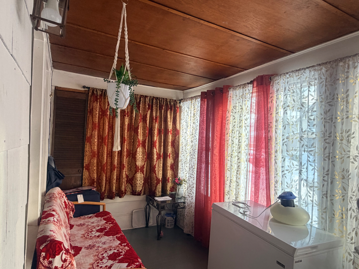 BEAUTIFUL COZY ROOM PLUS OFFICE NEAR MAJOR HOSPITALS AND INSTITUTIONS - UNIVERSITY HEIGHTS - BUFFALO - Photo 5