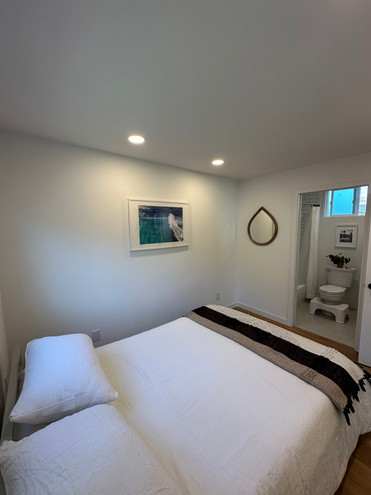 Large 1 Bedroom 1 Bath House with Loft - Photo 3