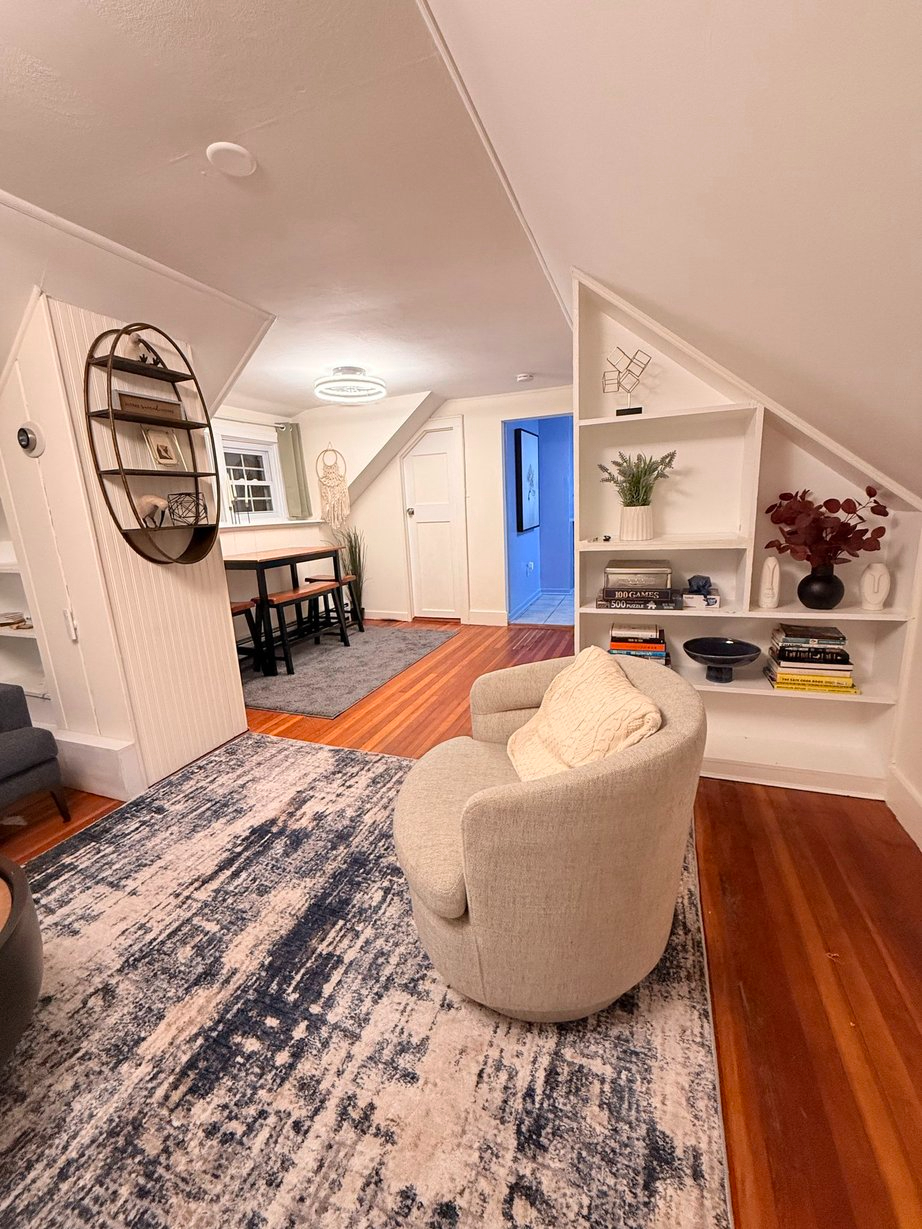 Charming 2nd FL 1BR Apartment - Photo 4