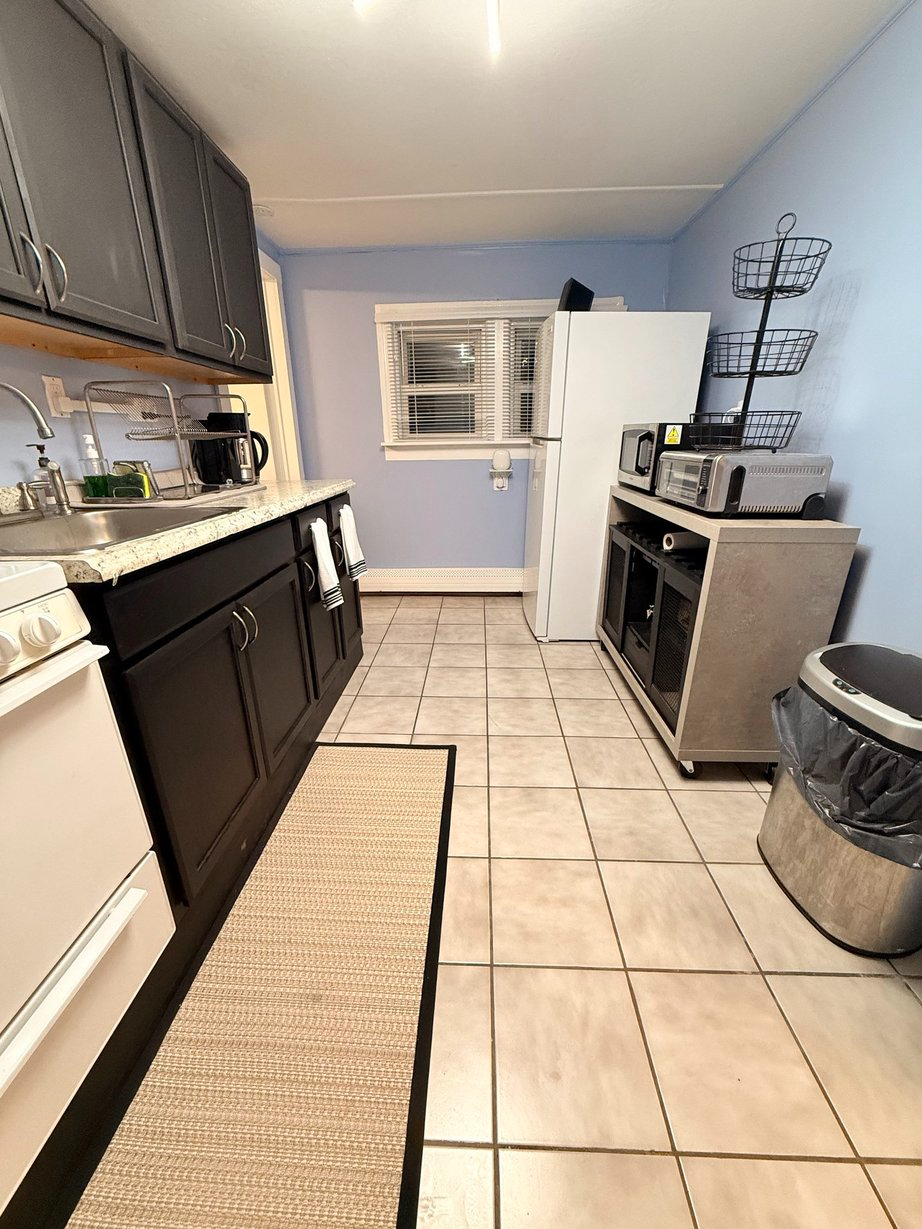 Charming 2nd FL 1BR Apartment - Photo 7