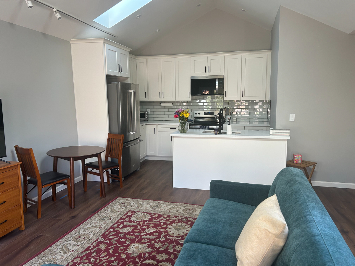 Brand New Fully Furnished Cottage Near San Jose State University, Major Hospitals And Downtown - Photo 3