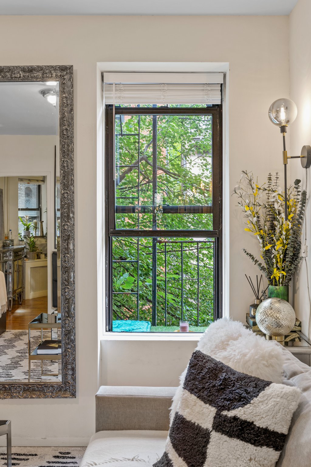 Stylish West Village 1BR Apt - Photo 3