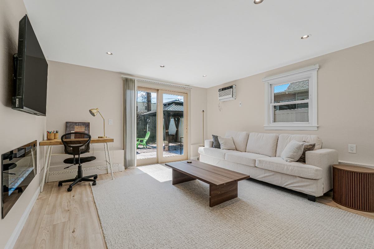 Bright One-Bedroom Apartment with Modern Comforts and Easy Access to Westwood Station - Photo 6