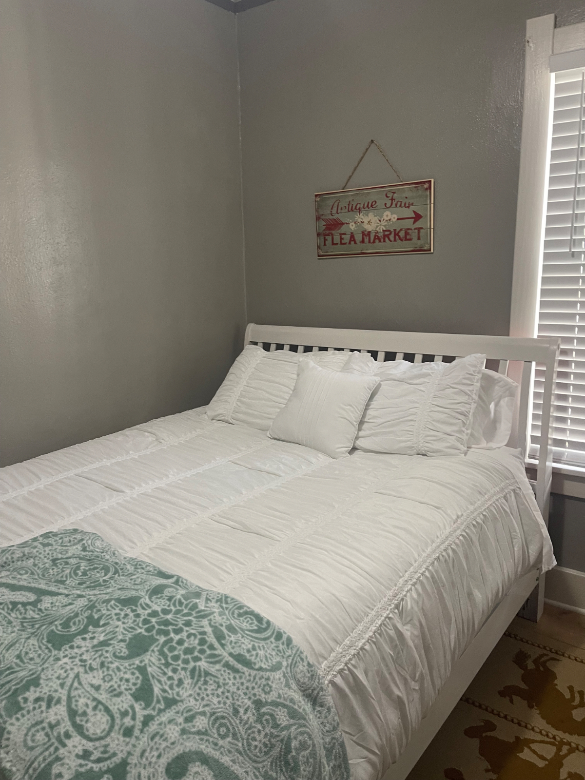 Beautifully Remodeled 2-Bedroom Home Near Downtown - Photo 7