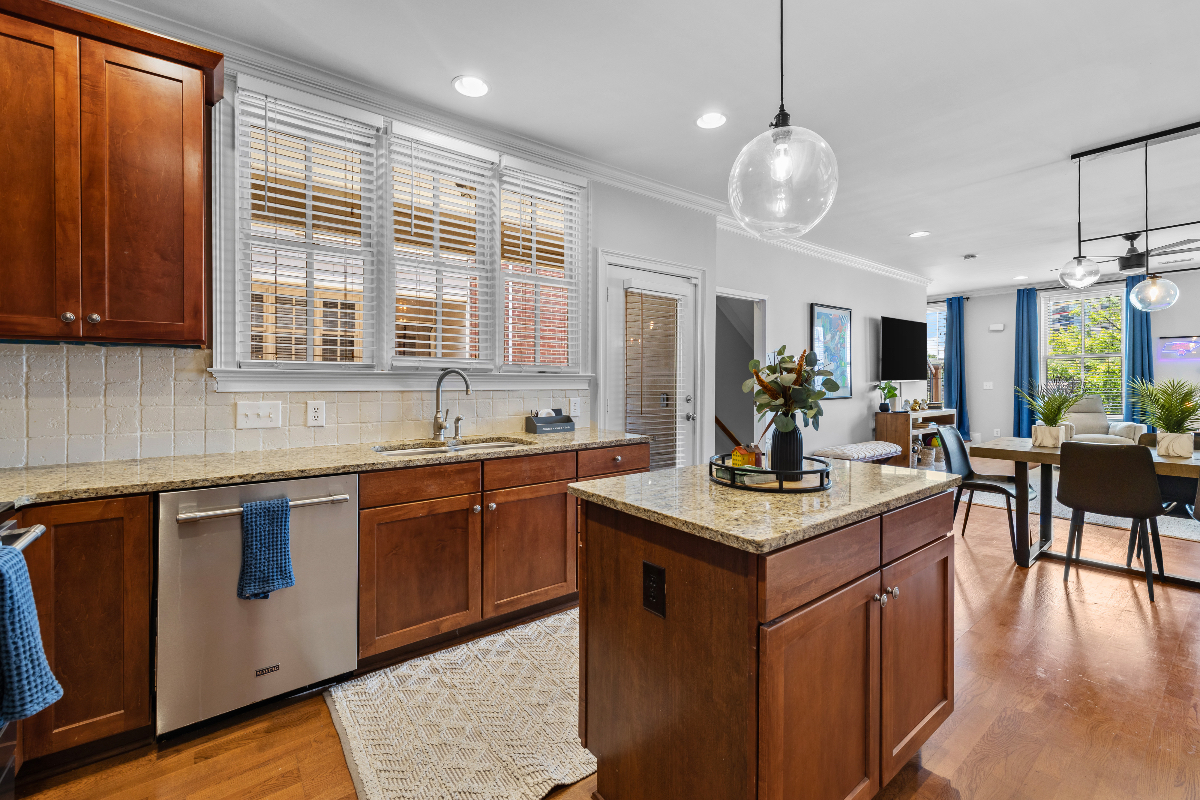 2BR Near Vanderbilt Med - Photo 7