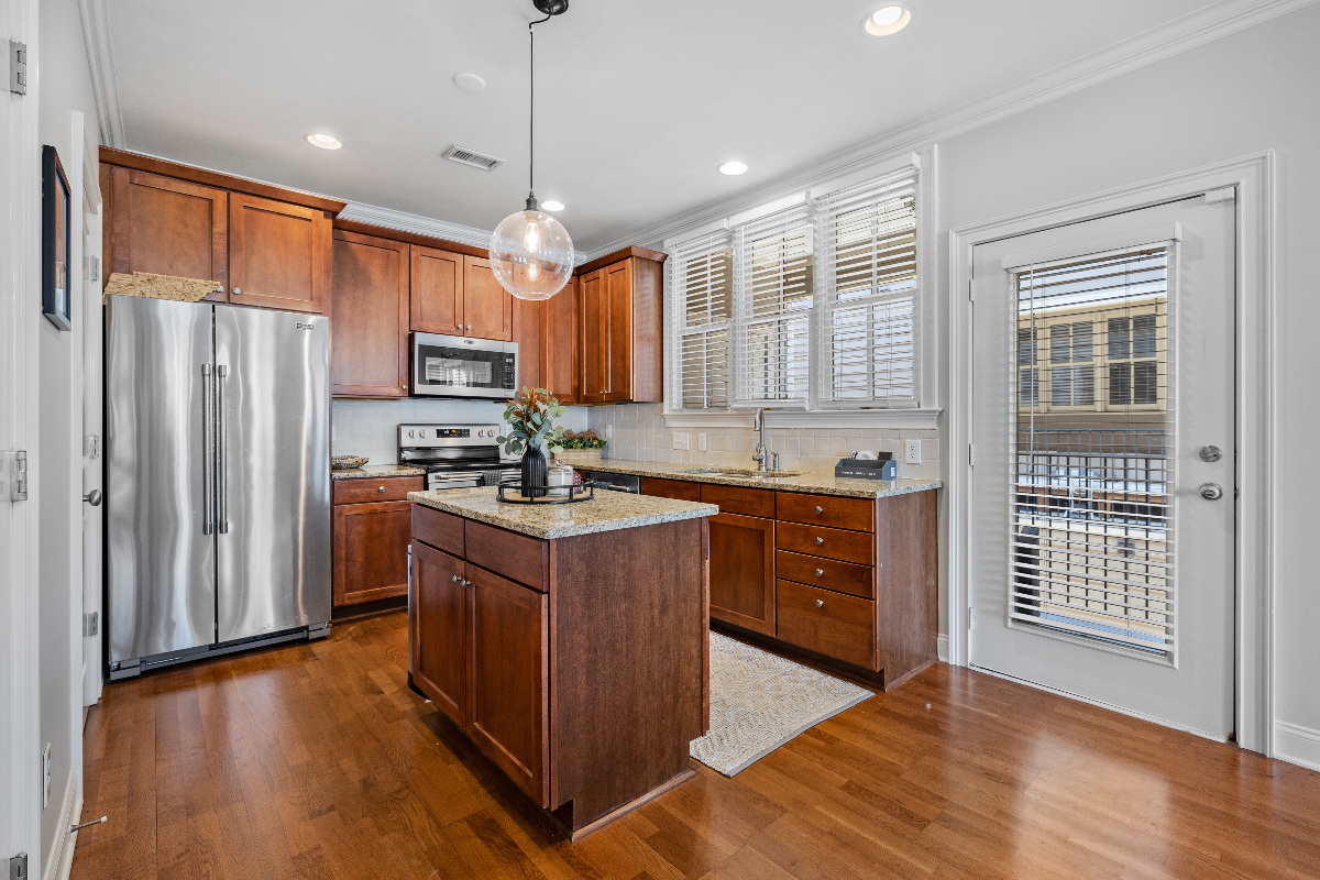 2BR Near Vanderbilt Med - Photo 8