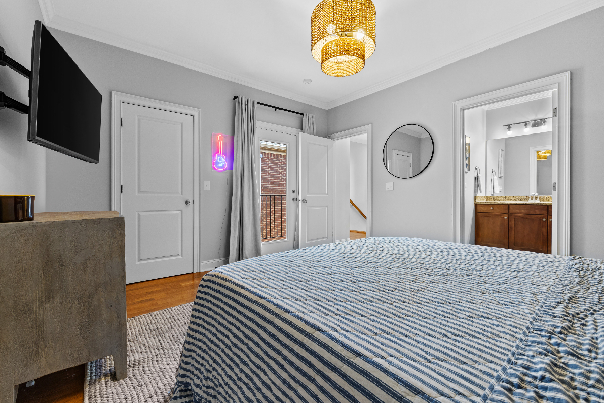 2BR Near Vanderbilt Med - Photo 12