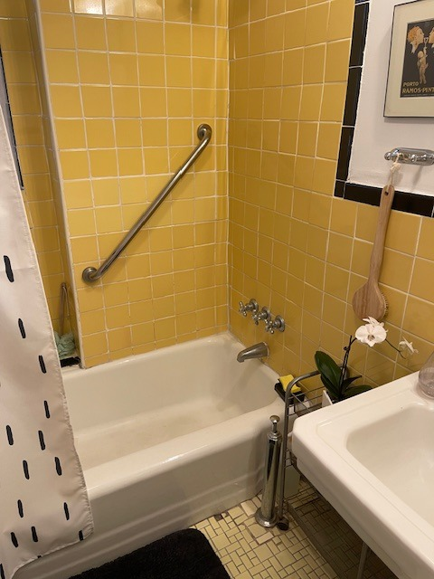 Bright Private Room on Upper West Side with Queen Bed, Steps from Central Park - Photo 7