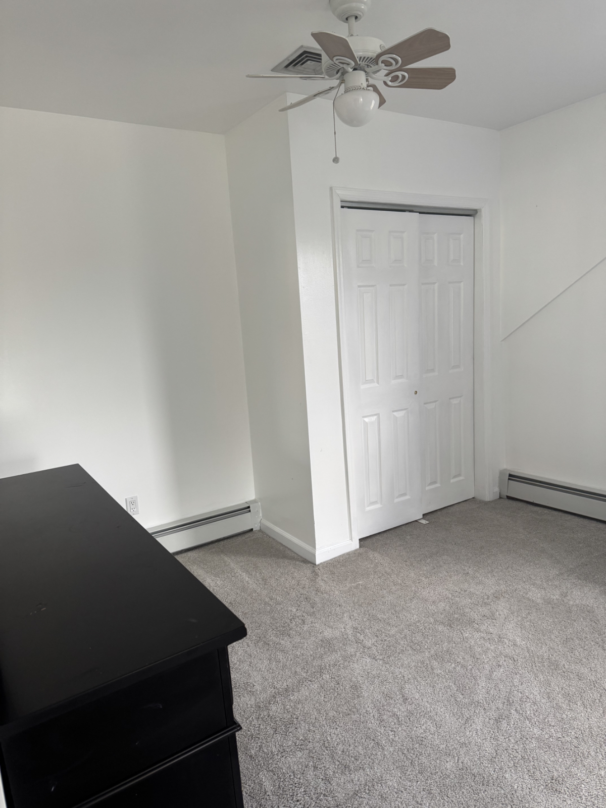 Furnished room with private bathroom - Photo 1