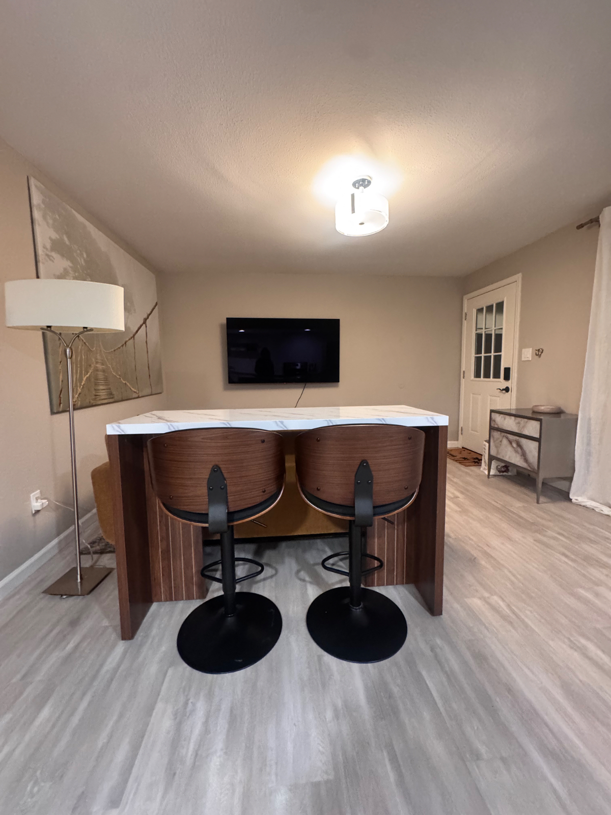 Modern Living Without the City Noise - Fully Upgraded - Photo 4