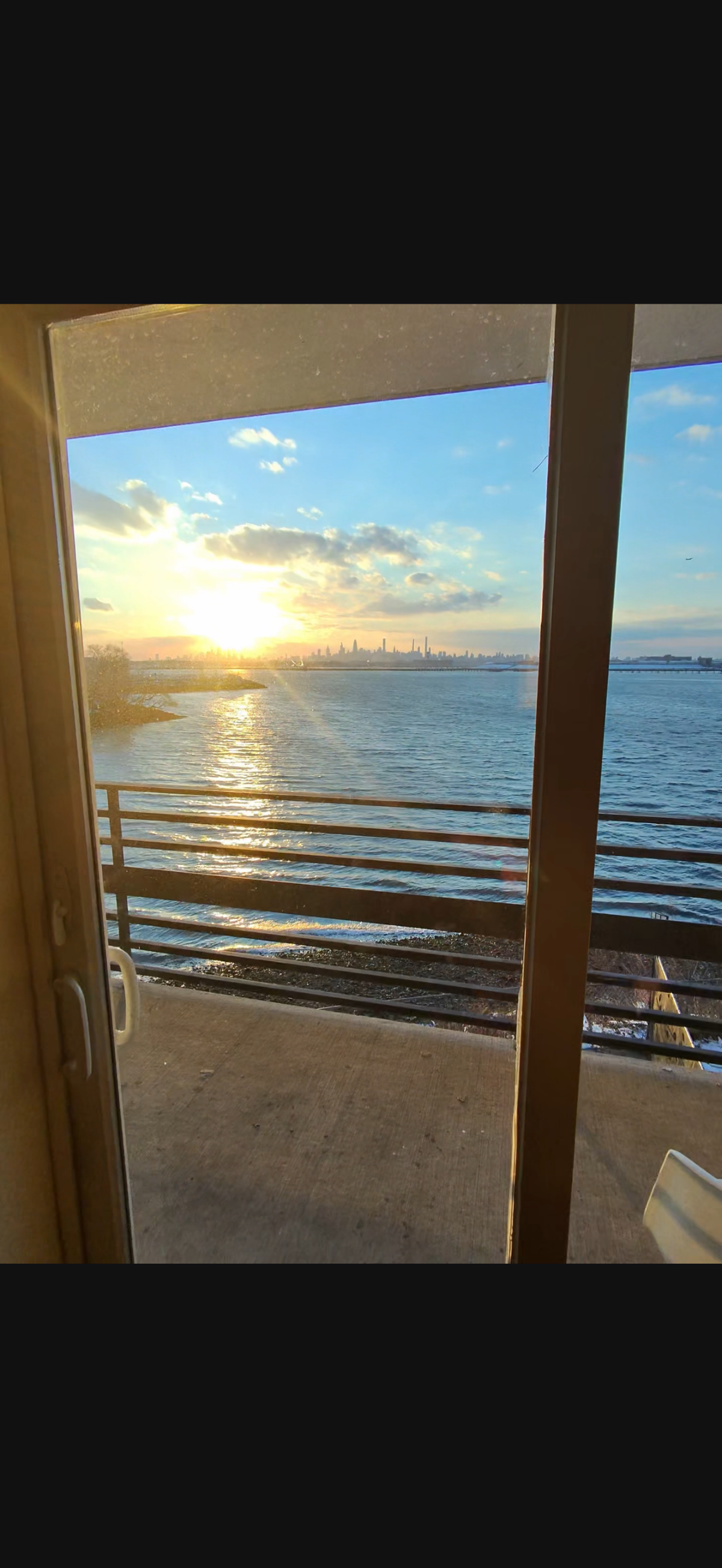 Room for rent - Skyline balcony room - Photo 3
