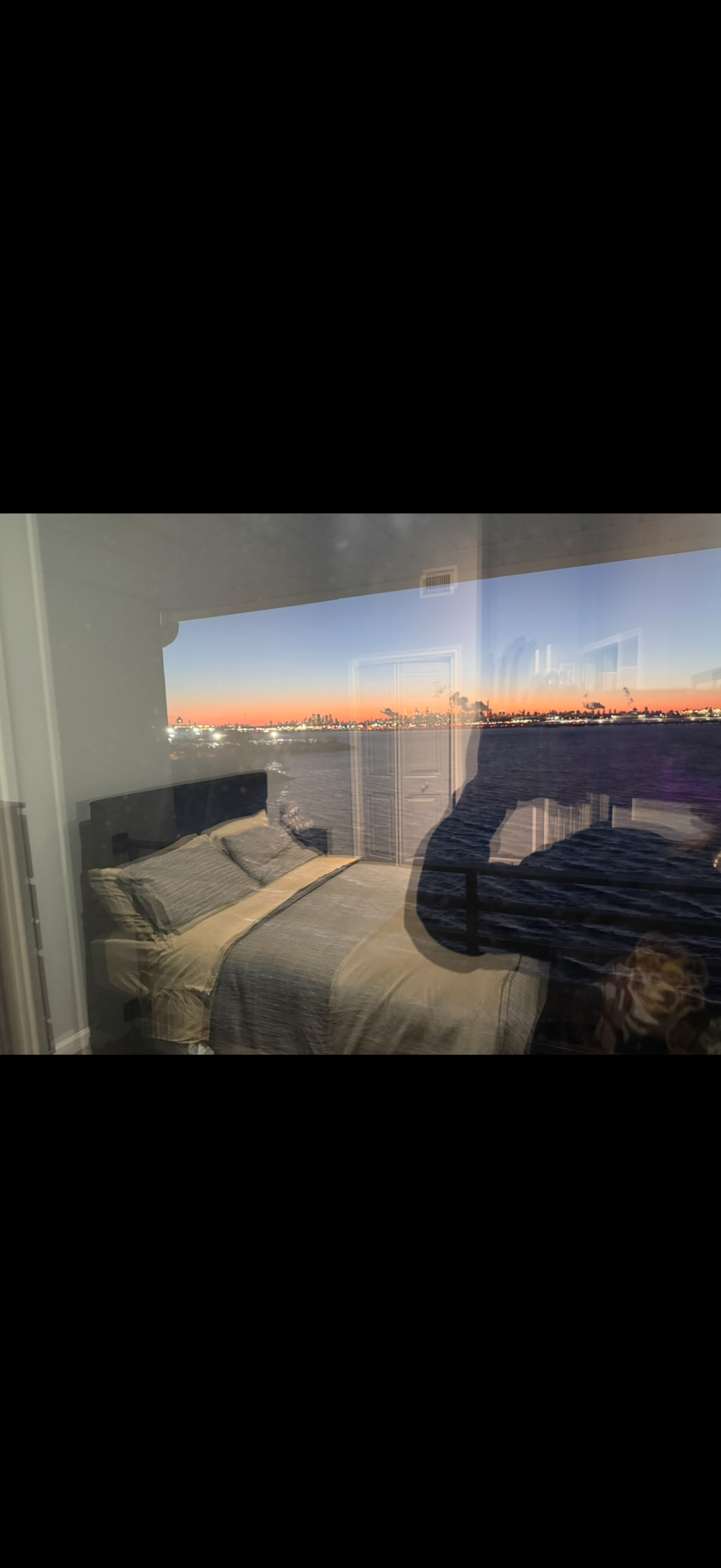 Room for rent - Skyline balcony room - Photo 6