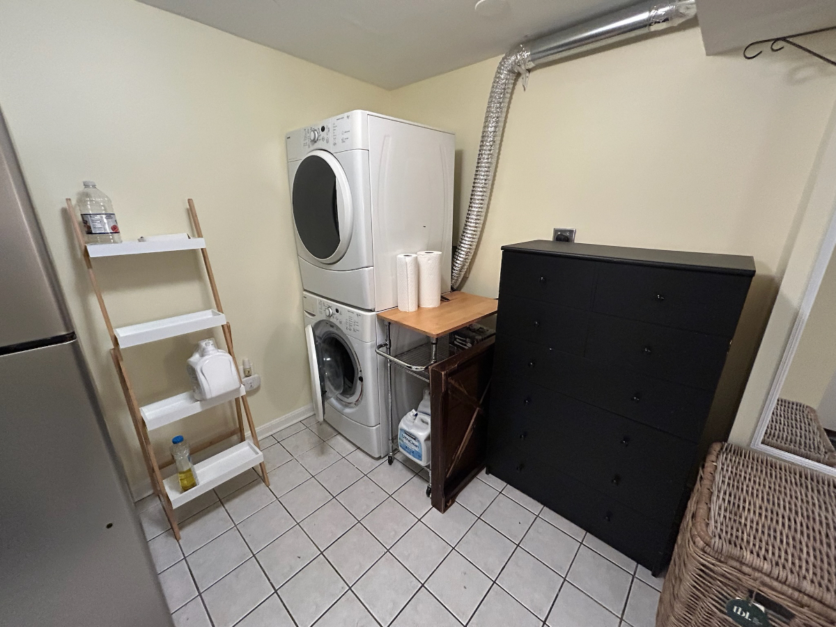 Comfy studio in leafy Glover Park - best of all worlds location near hospitals, restaurants, shops a - Photo 5
