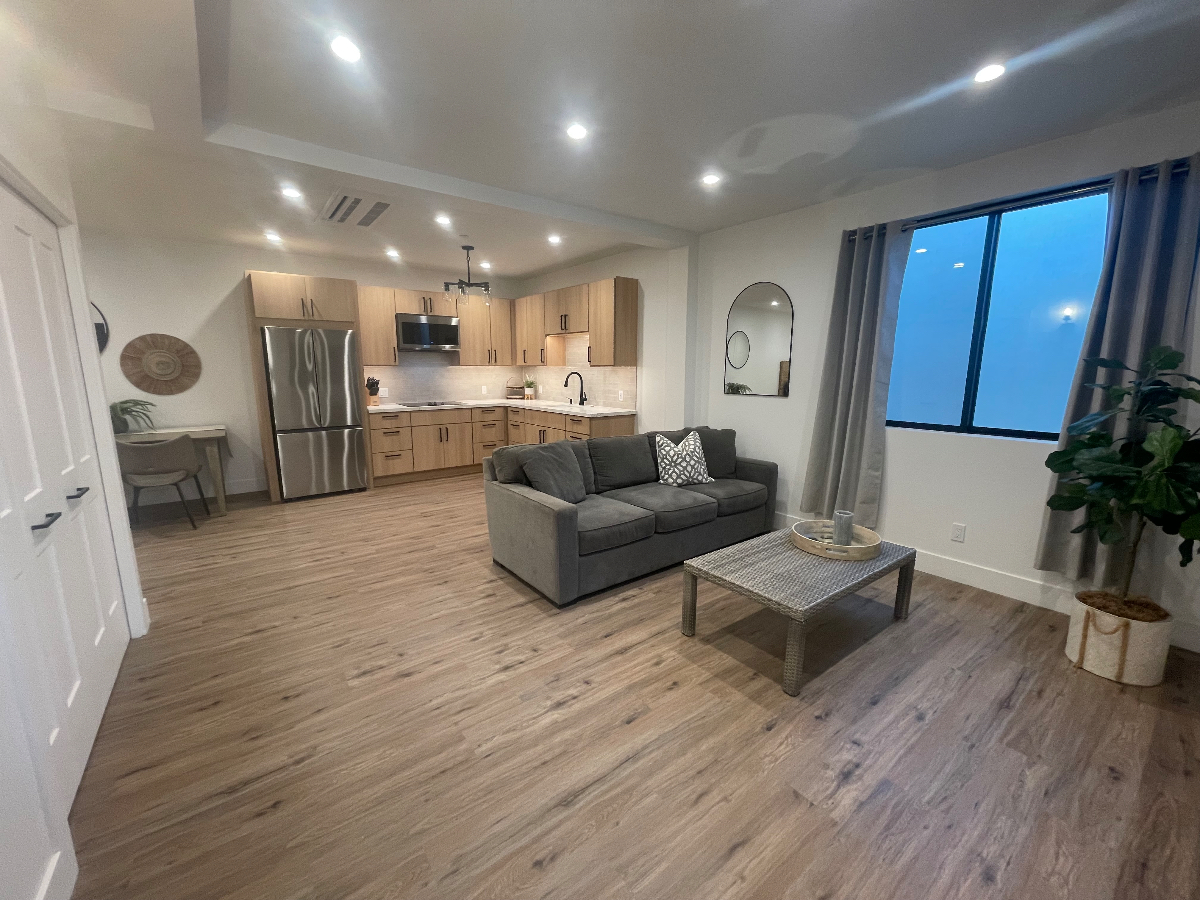 Spacious New Modern Unit - Beautiful Neighborhood - Photo 1