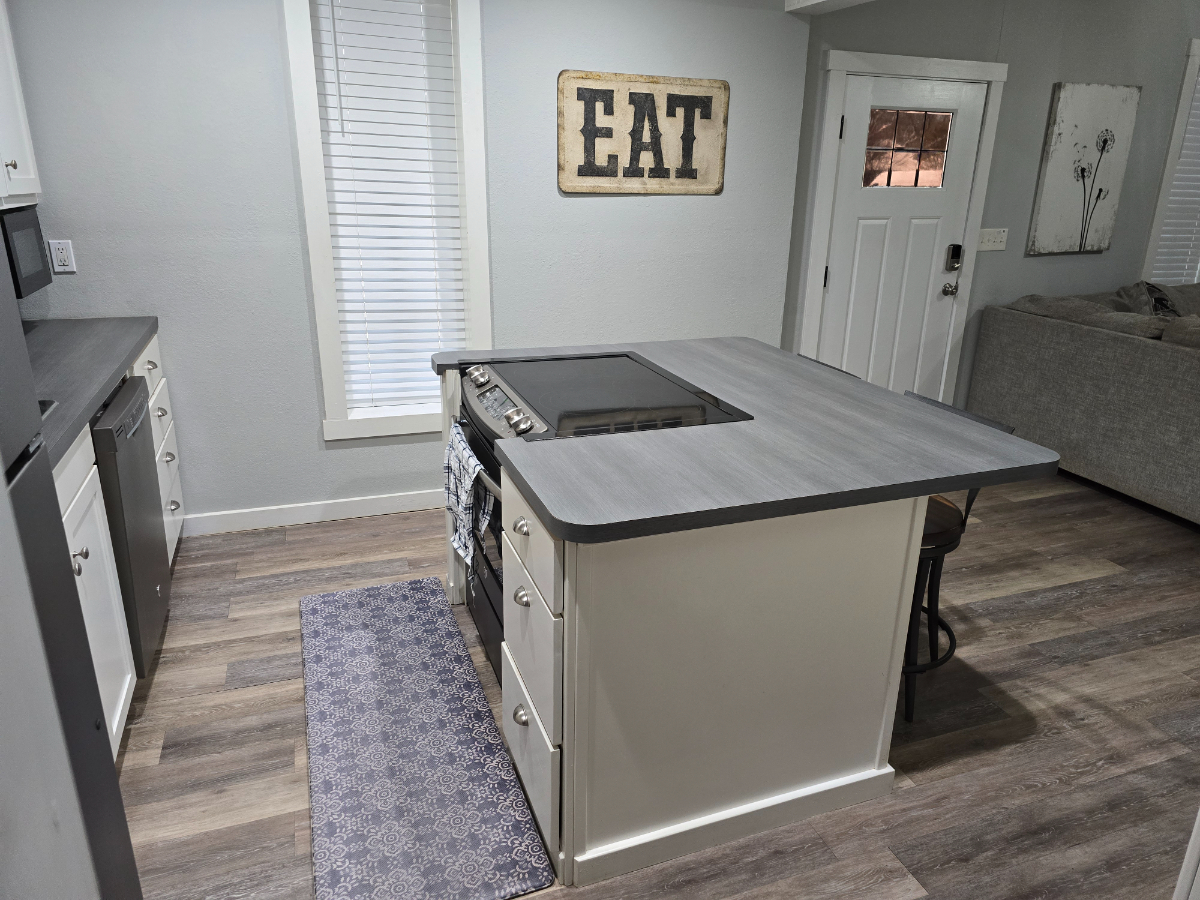 Home away from home - Photo 11