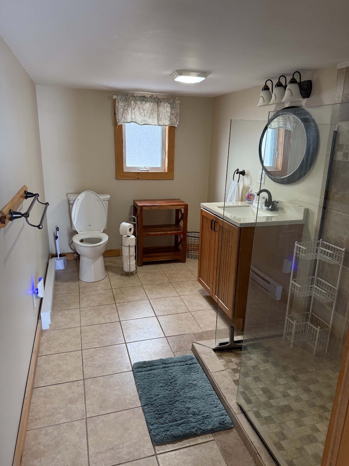 Lakefront Cottage on Lake Champlain - 15 minutes from downtown Plattsburgh - Photo 11