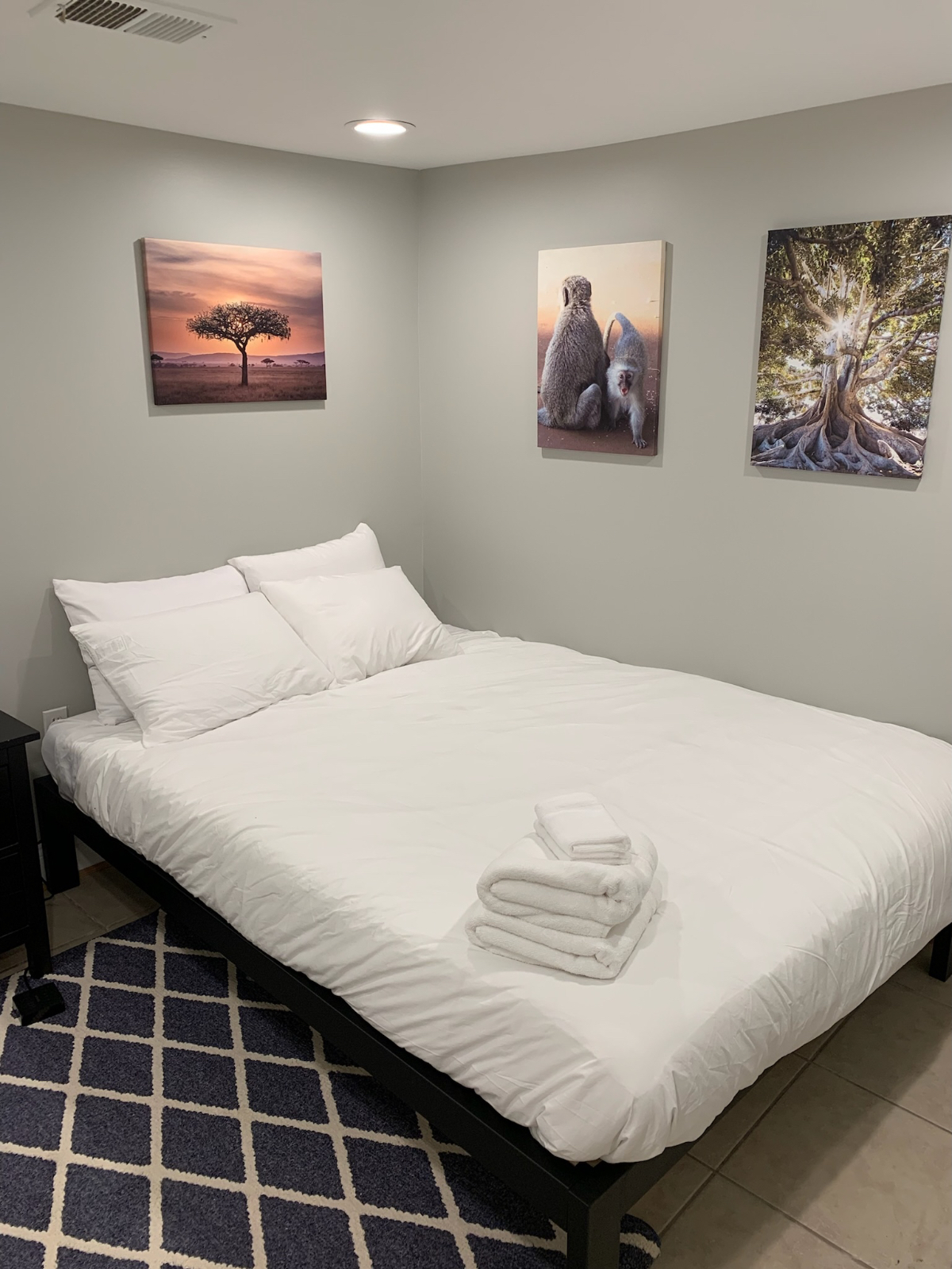 2br English Basement with Private Parking - Photo 6