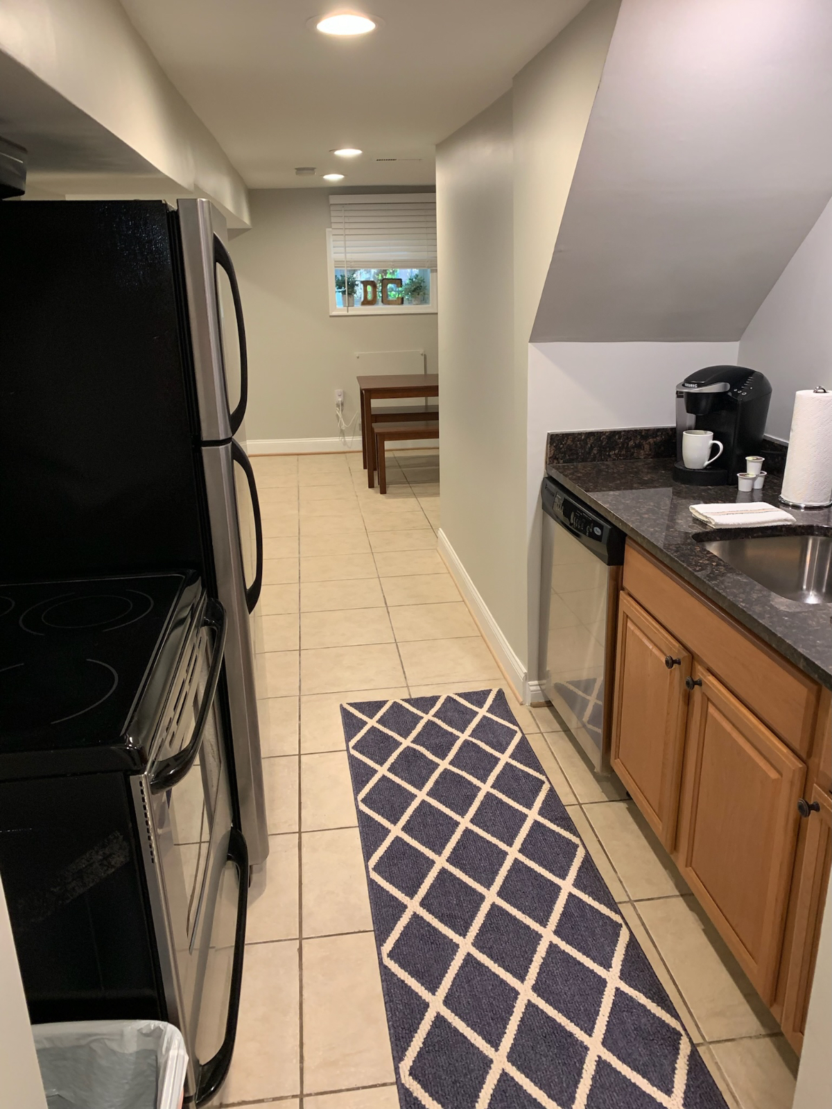2br English Basement with Private Parking - Photo 8