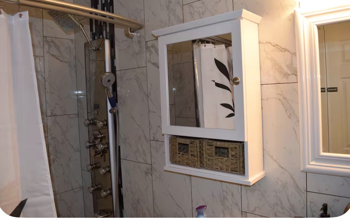 Private Room with Shared Bathroom in South San Jose - Photo 3