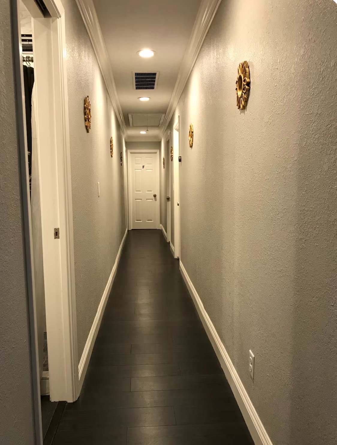 Private Room with Shared Bathroom in South San Jose - Photo 6