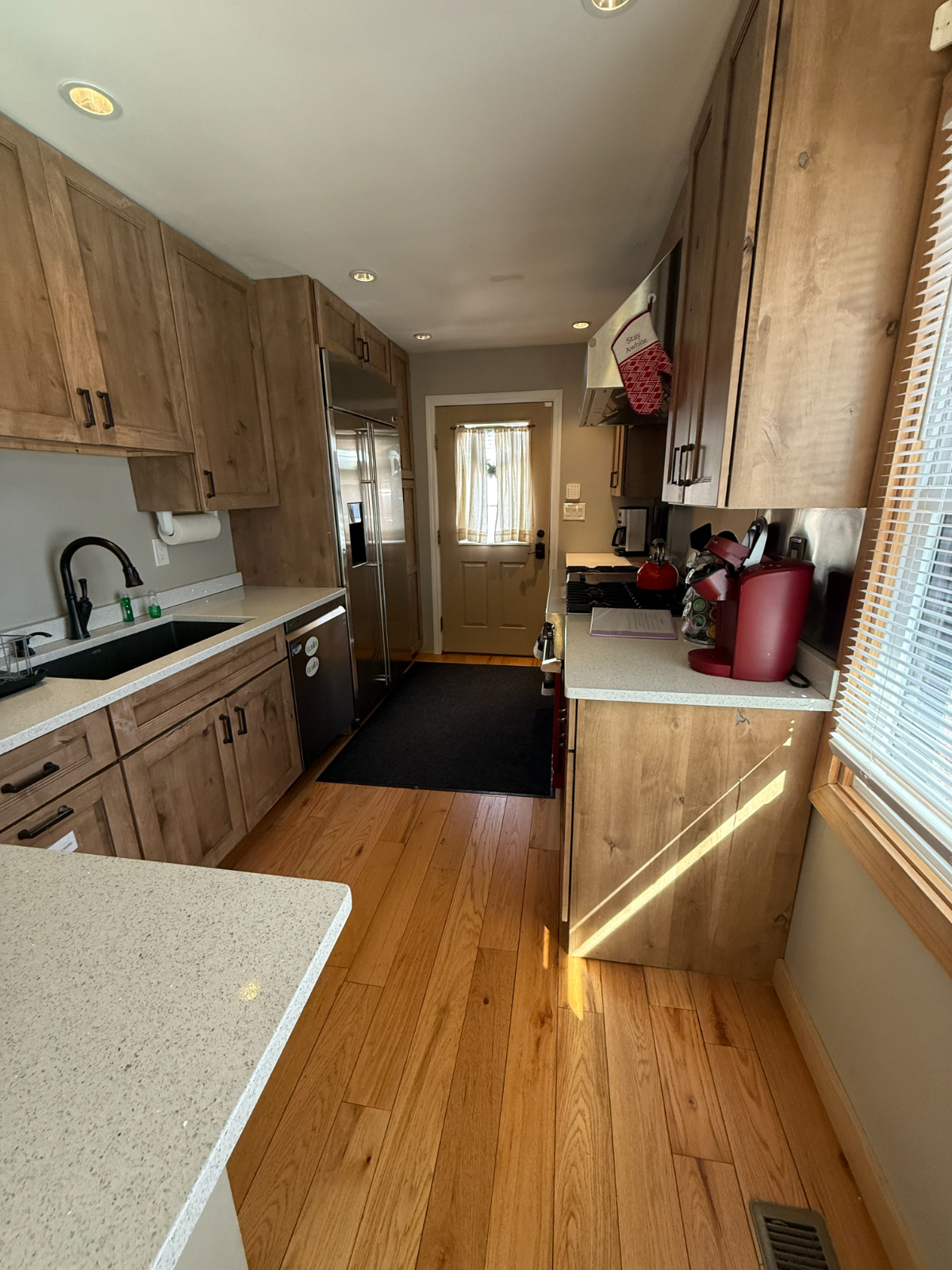 Relaxing 3 Bedroom House Close to Tuckahoe Train to NYC - Yonkers NY - Photo 2