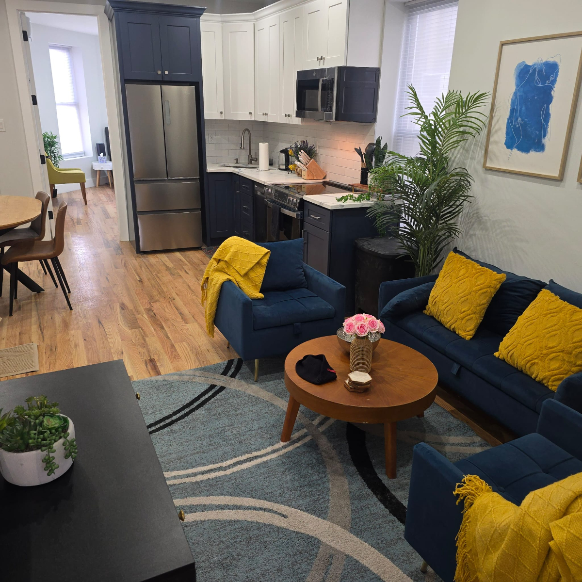Apt 3 Rm 2 - Private room, Fast Wi-Fi & W/D near Train - Photo 6