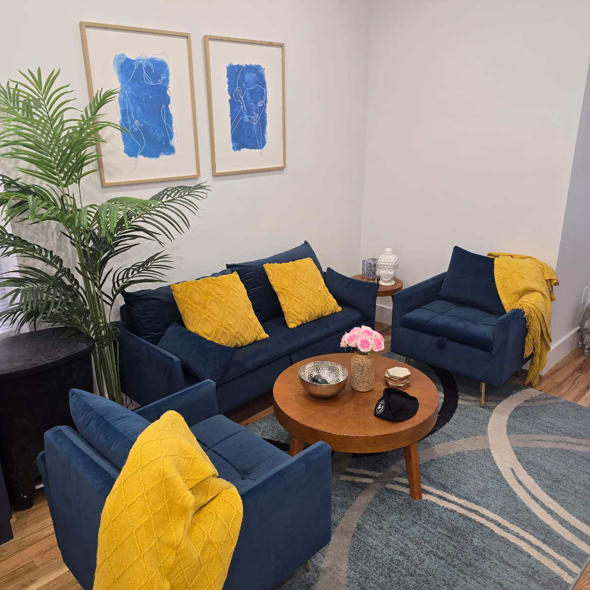 Apt 3 Rm 2 - Private room, Fast Wi-Fi & W/D near Train - Photo 4