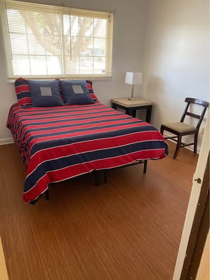 Full 3BR House (Utilities & internet included) - Photo 3