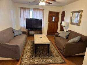 Full 3BR House (Utilities & internet included) - Photo 7