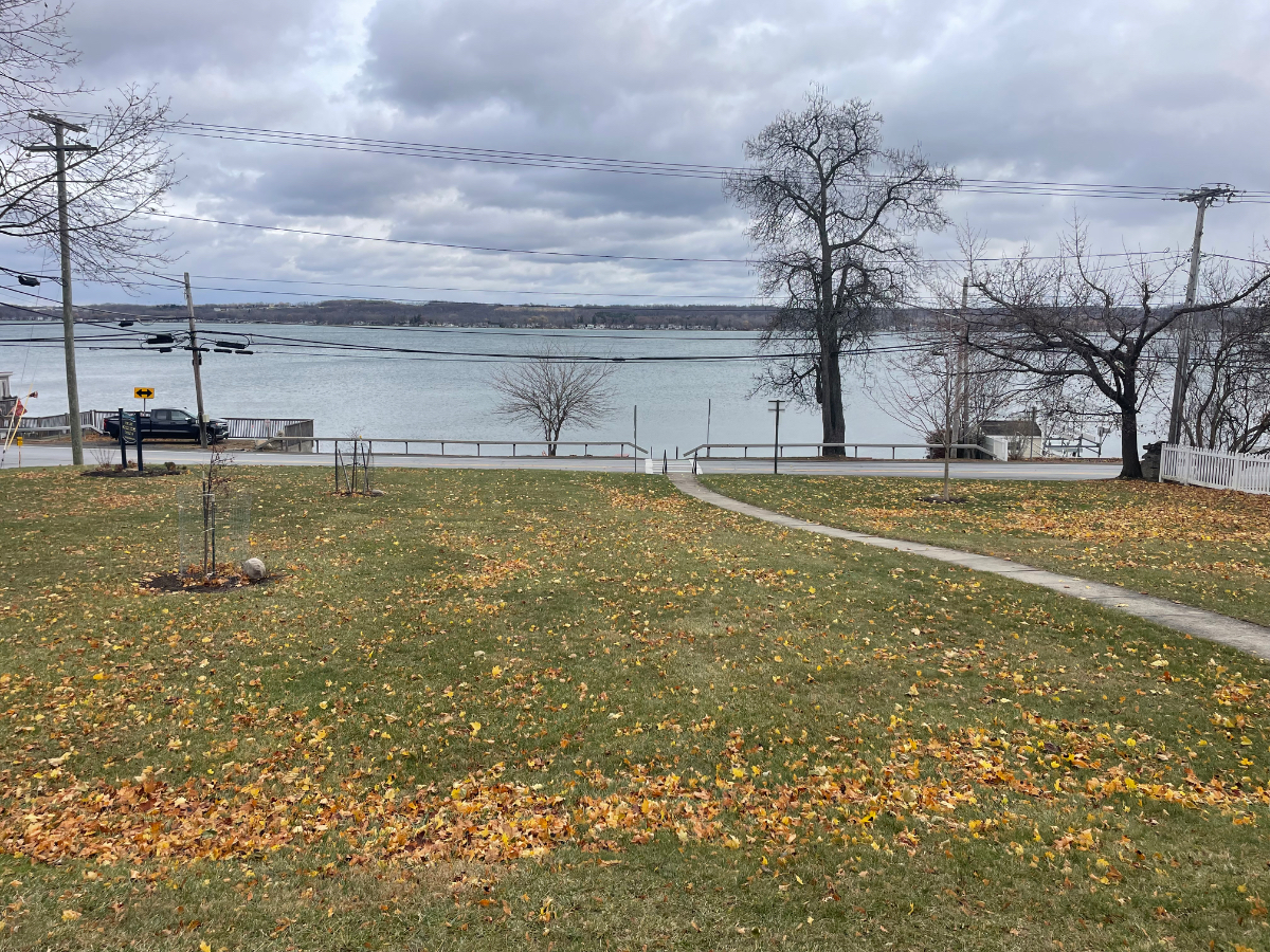 Relaxing Lakeside Retreat with Beach Access - Photo 1