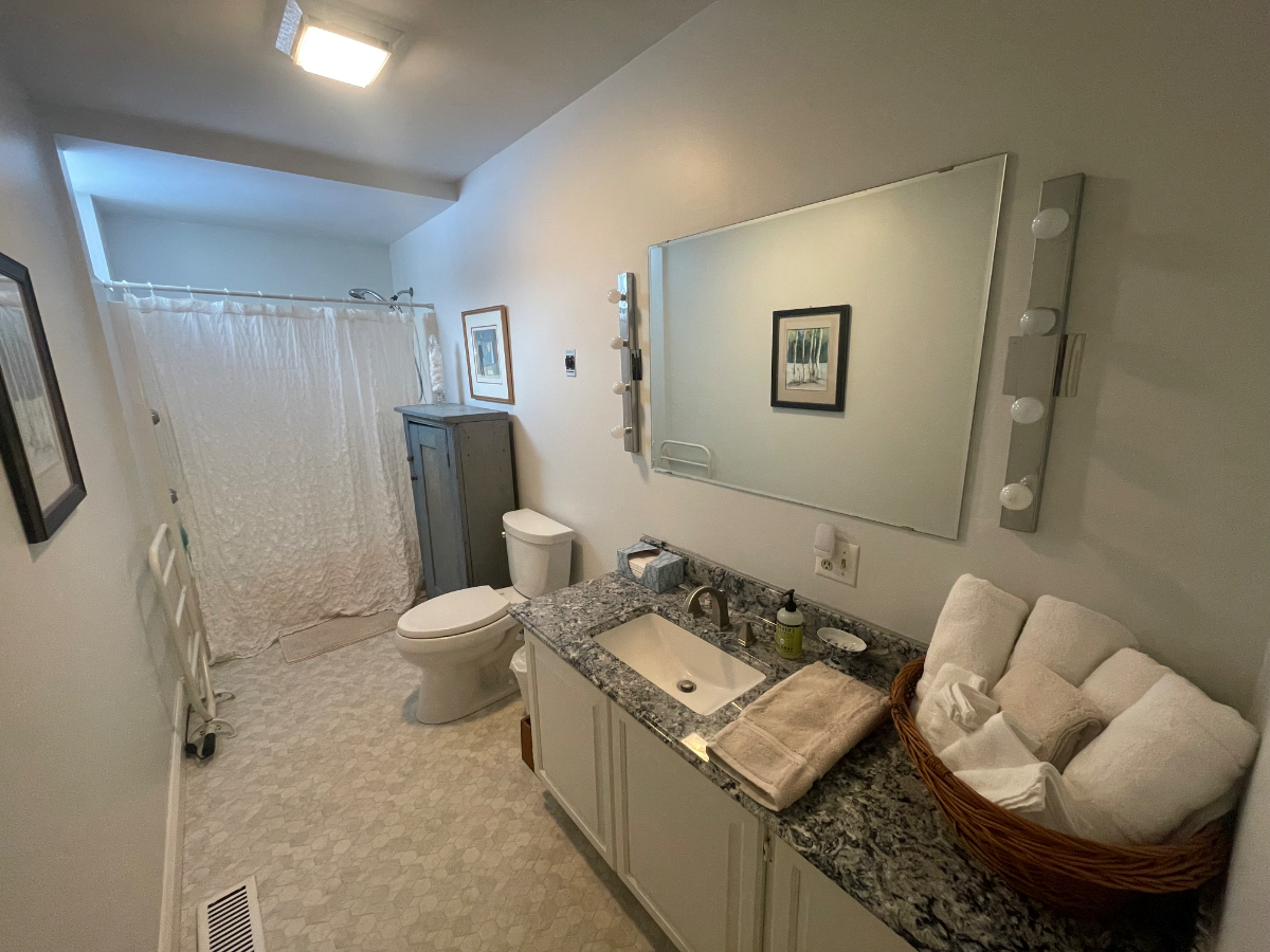 Relaxing Lakeside Retreat with Beach Access - Photo 9