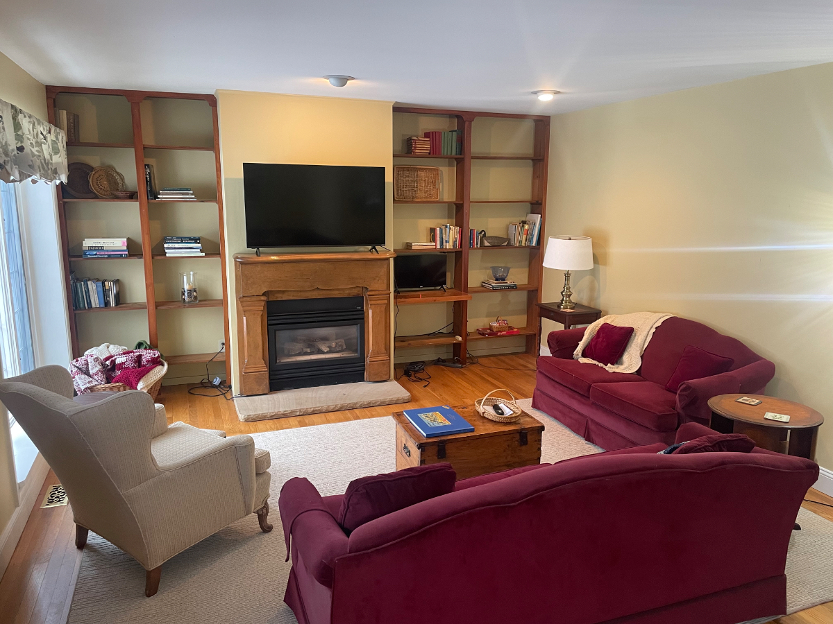 Relaxing Lakeside Retreat with Beach Access - Photo 6