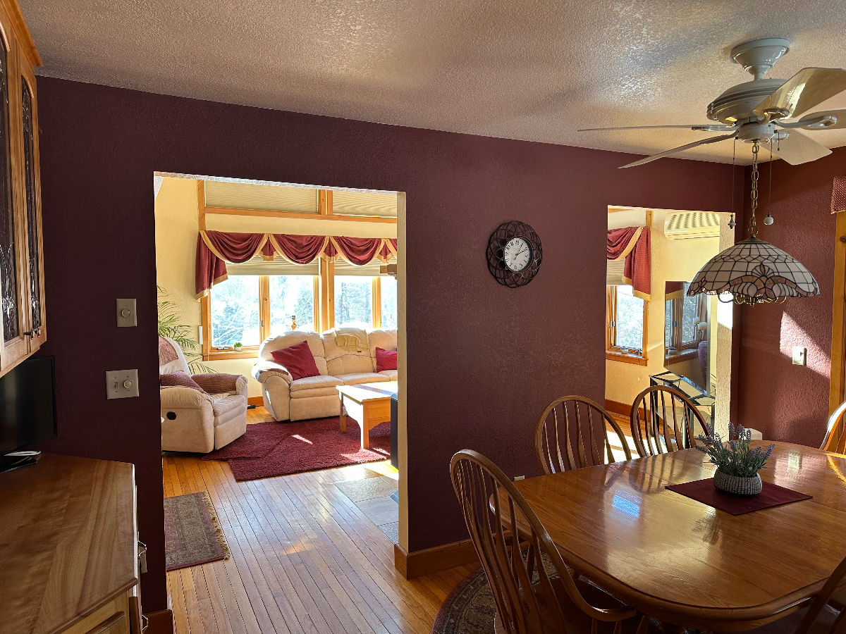 Private Master Bedroom in Shared Home - Photo 3