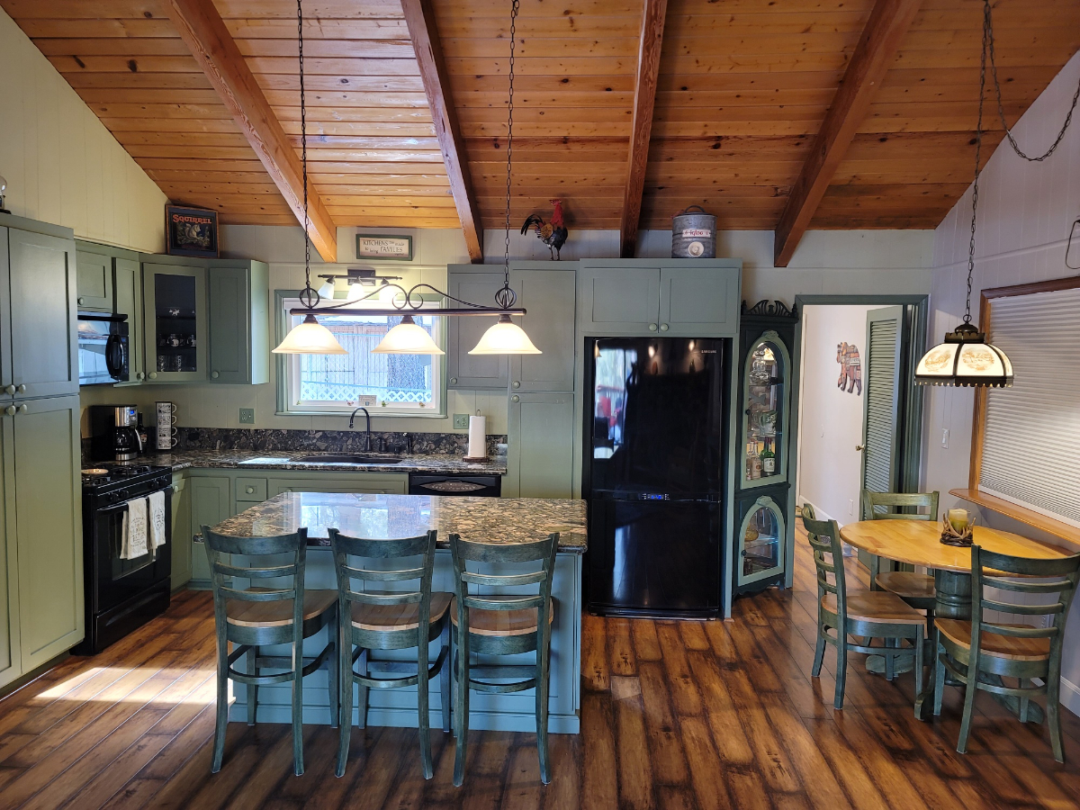 Mountain Home - Photo 4