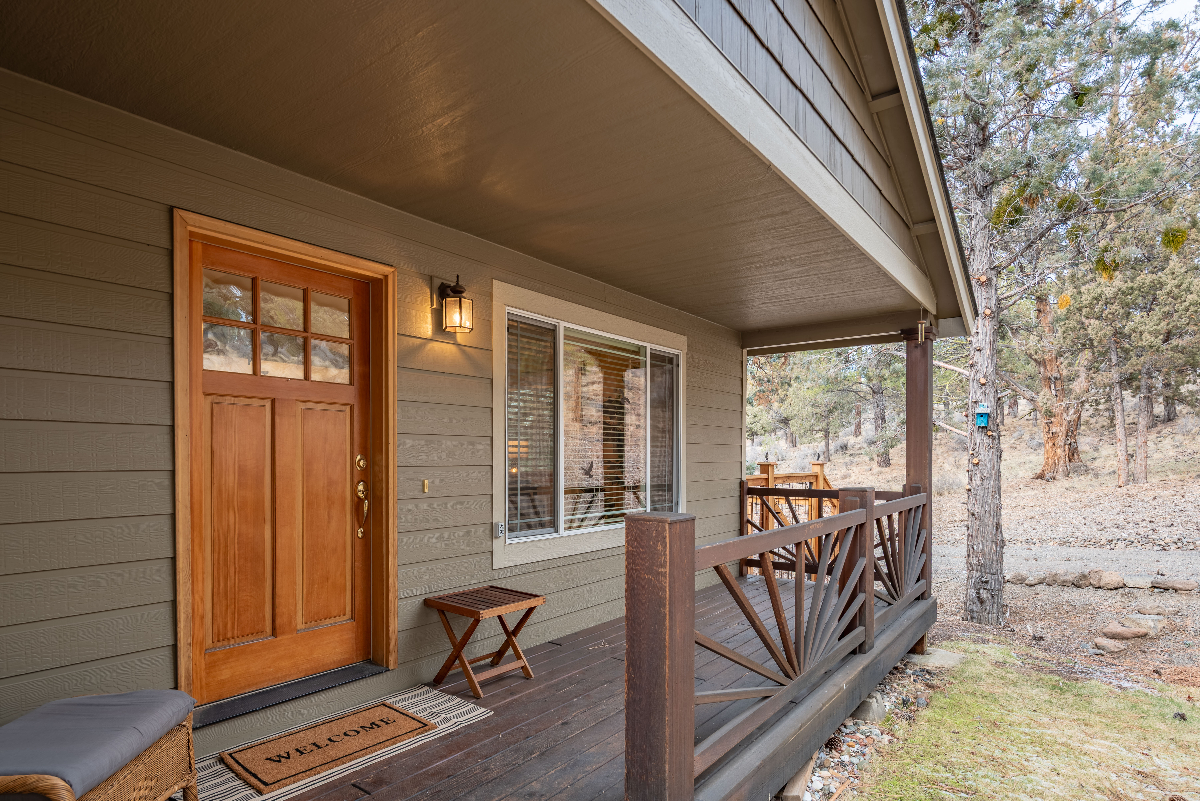 NW Bend Home, 2 Bedrooms and Home Office, near COCC walking trails. - Photo 2