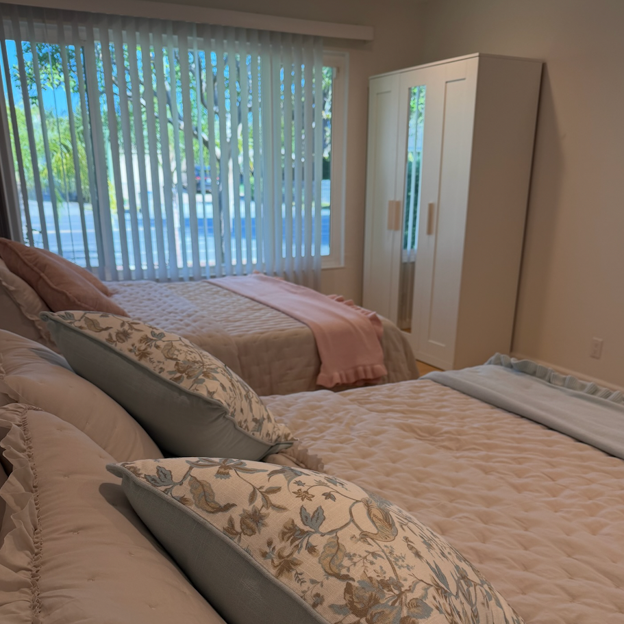Master Bedroom (1 Bed 1 Private Bath) - Photo 3