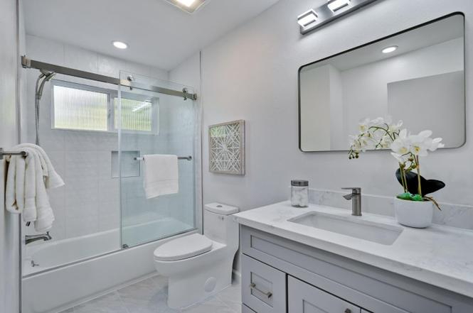 Master Bedroom (1 Bed 1 Private Bath) - Photo 2