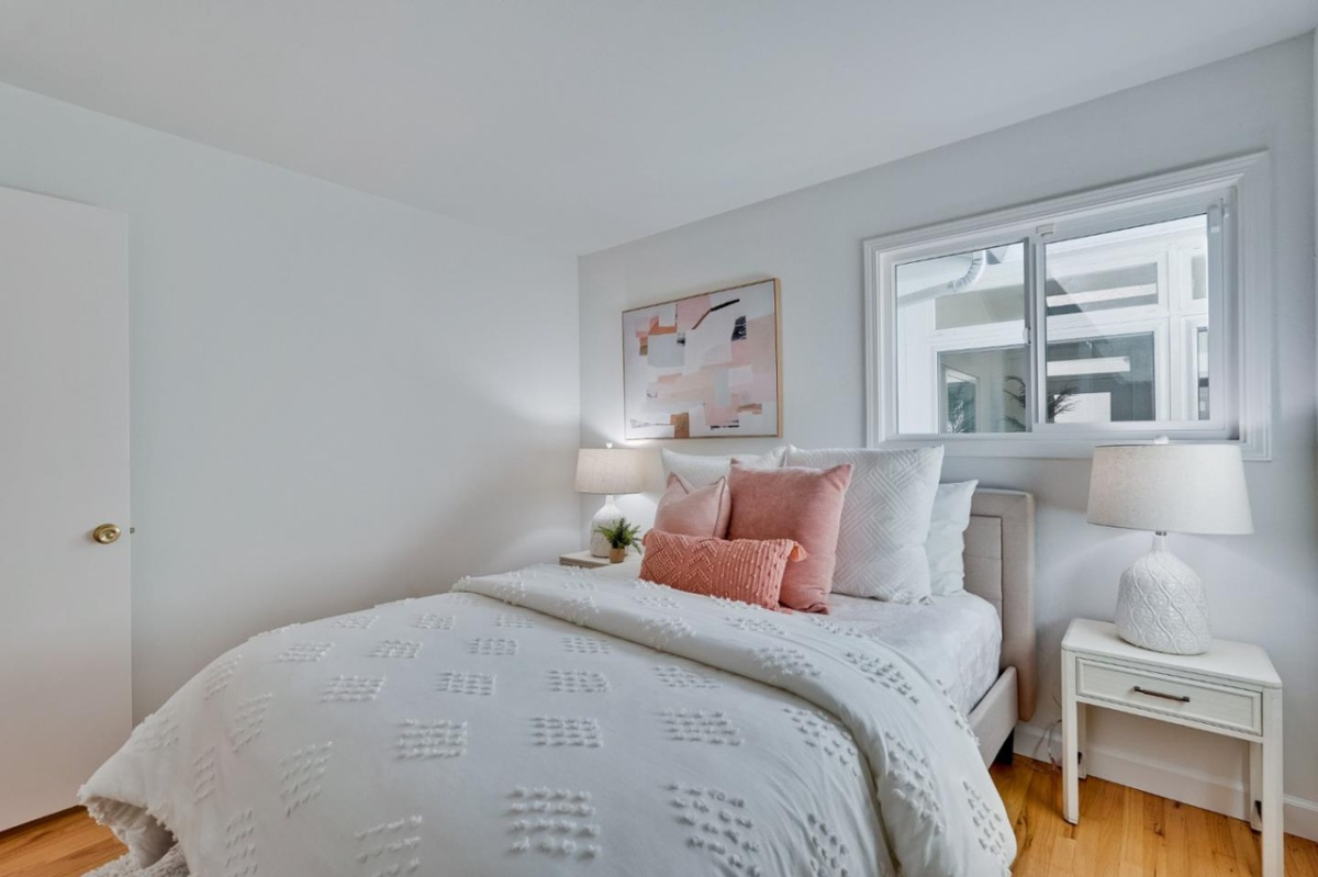 Master Bedroom (1 Bed 1 Private Bath) - Photo 2