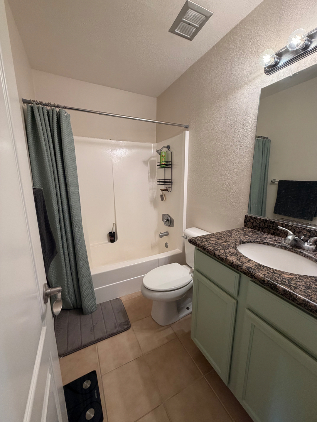 Cozy Condo in Clairemont - Photo 6